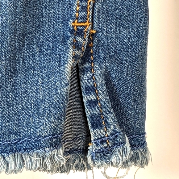 New Look Cropped Jean Jacket with Patch Work Open Hem Size M - Picture 2 of 9